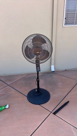 Standing fan