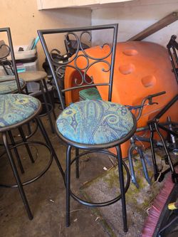 4 chairs.