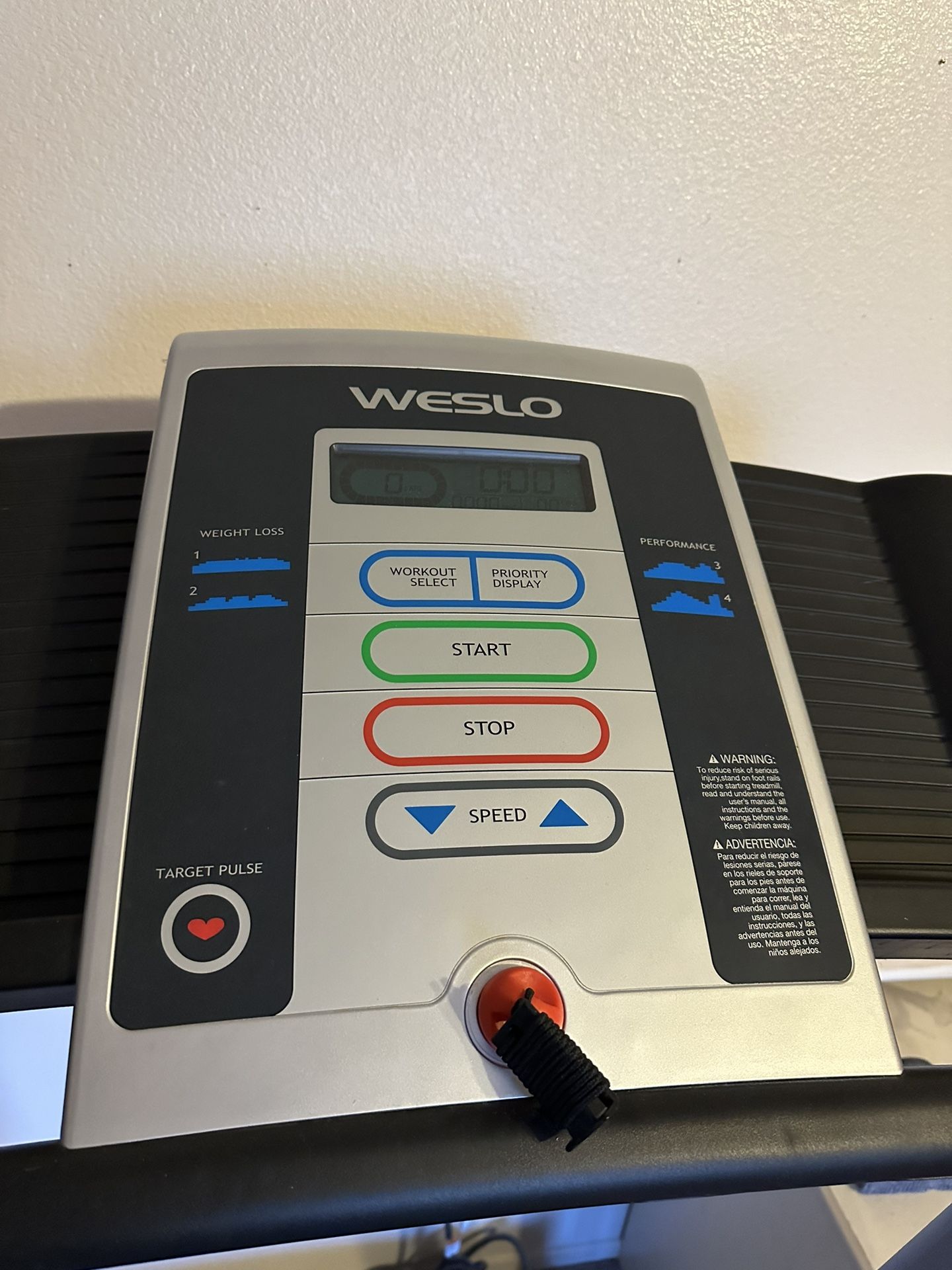 weslo crosswalk g 3.2 treadmill Works Great for Sale in Ridgecrest CA OfferUp