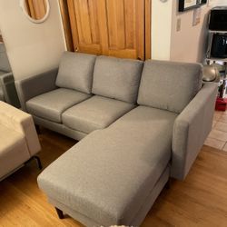 Sectional Couch With Ottoman