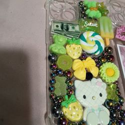 Phone Case iPhone 14 Junk Case Hello Kitty