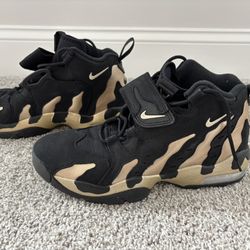Nike Air DT Max ‘96 Sneaker - Black & Vegas Gold