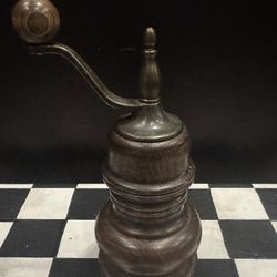 Zassenhaus Pepper Mill Keramik Made in Germany Wood/Metal 6" base to knob