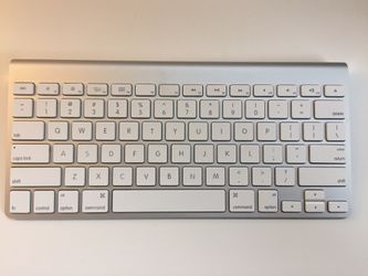 Apple Keyboard