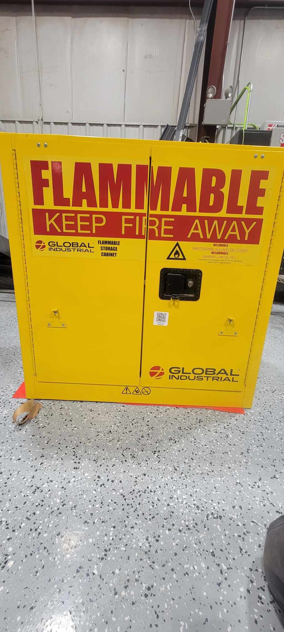 22 Gallon Flammable Cabinet 