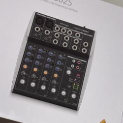 Behringer Xenyx 802s USB Mixer