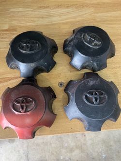 Toyota Center Caps 10-15 Toyota 4Runner 20" 12 Spoke Aluminum Wheel Center Cap 4260B-35030
