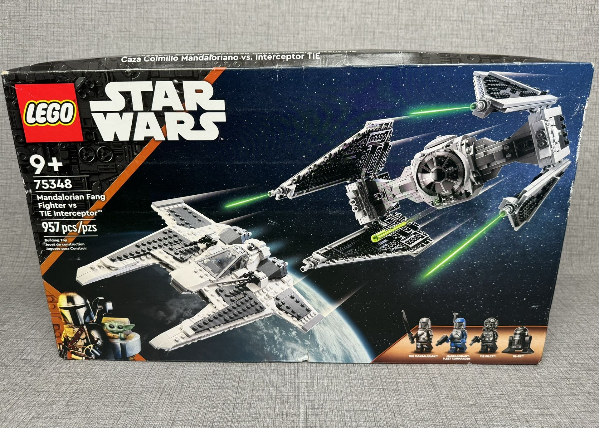 LEGO Star Wars: Mandalorian Fang Fighter vs. TIE Interceptor (75348)