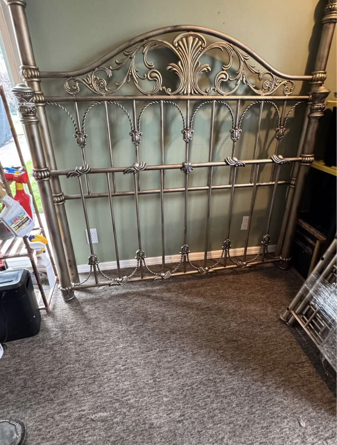 Metal Bedframe - Queen Bed