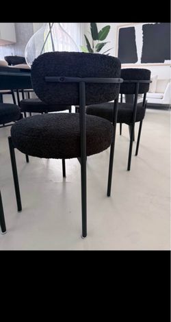 2 Dining chairs 2 sillas