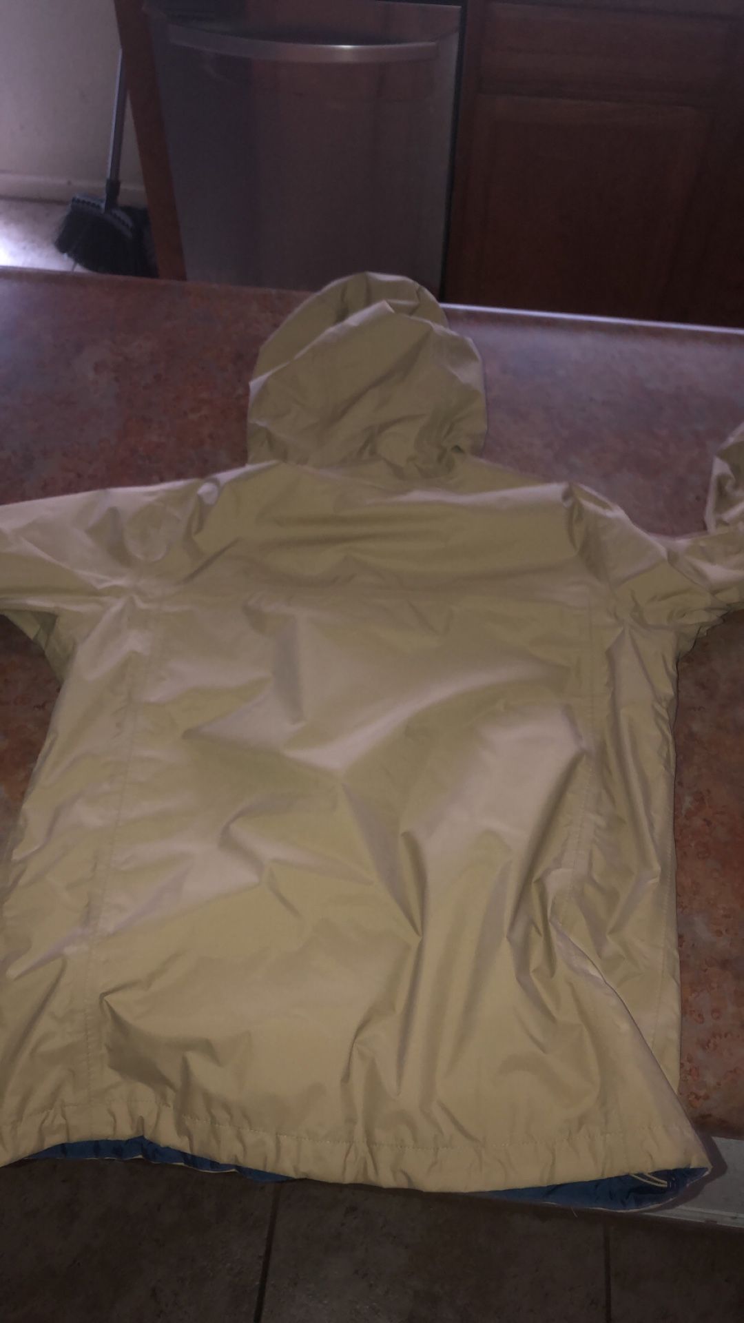 Coloumbia Windbreaker