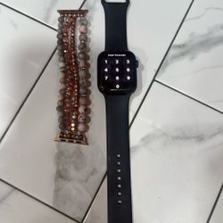 Apple Watch Series 8 