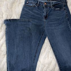 Levi’s Bootcut Jeans 