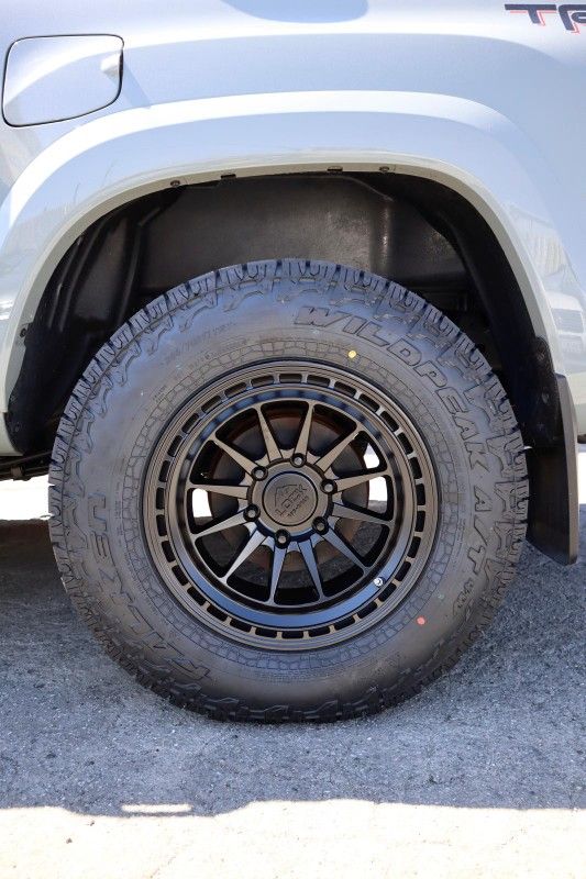 Paquete de rines y llantas para Tacoma 4runner silverado tahoe incluye llantas