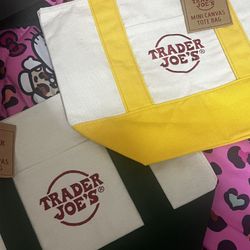 Viral Trader Joe’s tote bags 💛💚 Each One $10 