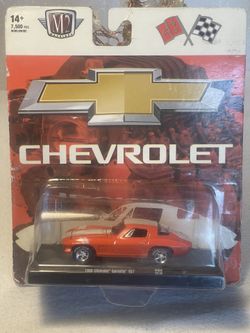 M2 MACHINES "1966 CHEVY CORVETTE 427" NEW 1/64 DIECAST CLASSIC CAR