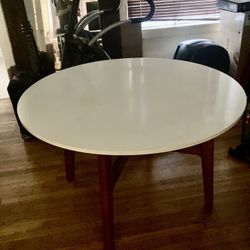 Mid Century Modern Style Dining Table