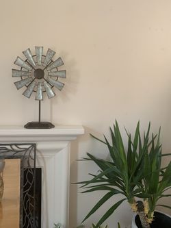Rustic windmill decor
