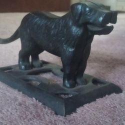 Cast Iron Nut Cracker