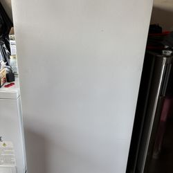 Kenmore Stand Up deep freezer 