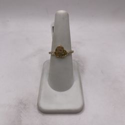 14kt Gold Quinceañera Style Ring w/ Heart Design