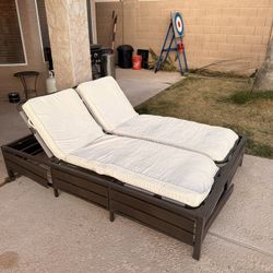 FREE Poolside Lounger 