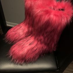 Pink Furry Boots . Size 10