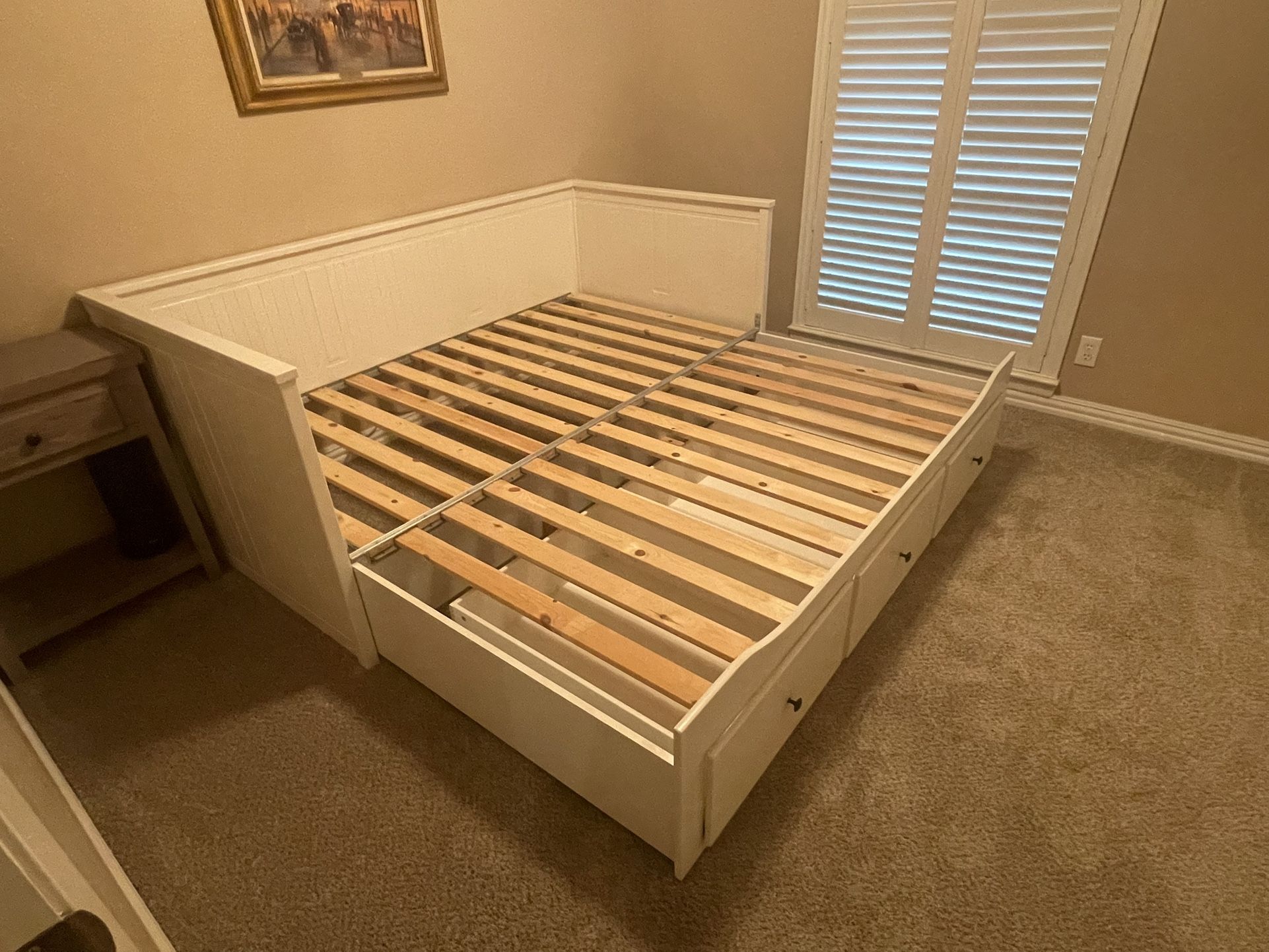 IKEA Twin / Trundle Bed / Day Bed w/ 3 Drawers for Sale in San Antonio