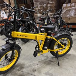 Folding electric bicycle