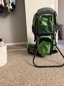 Baby hiking carrier/backpack