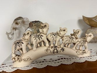Beautiful lot of elephant decor
