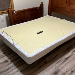Queen Bed 