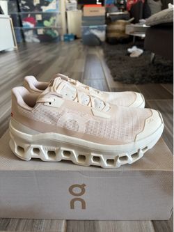 Women's On Running Cloudmonster Void Shoes - Dew Ivory - Size 8, 8.5