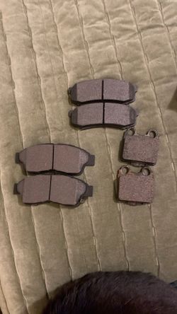 3 DIFFERENT SETS OF BRAKE PADS