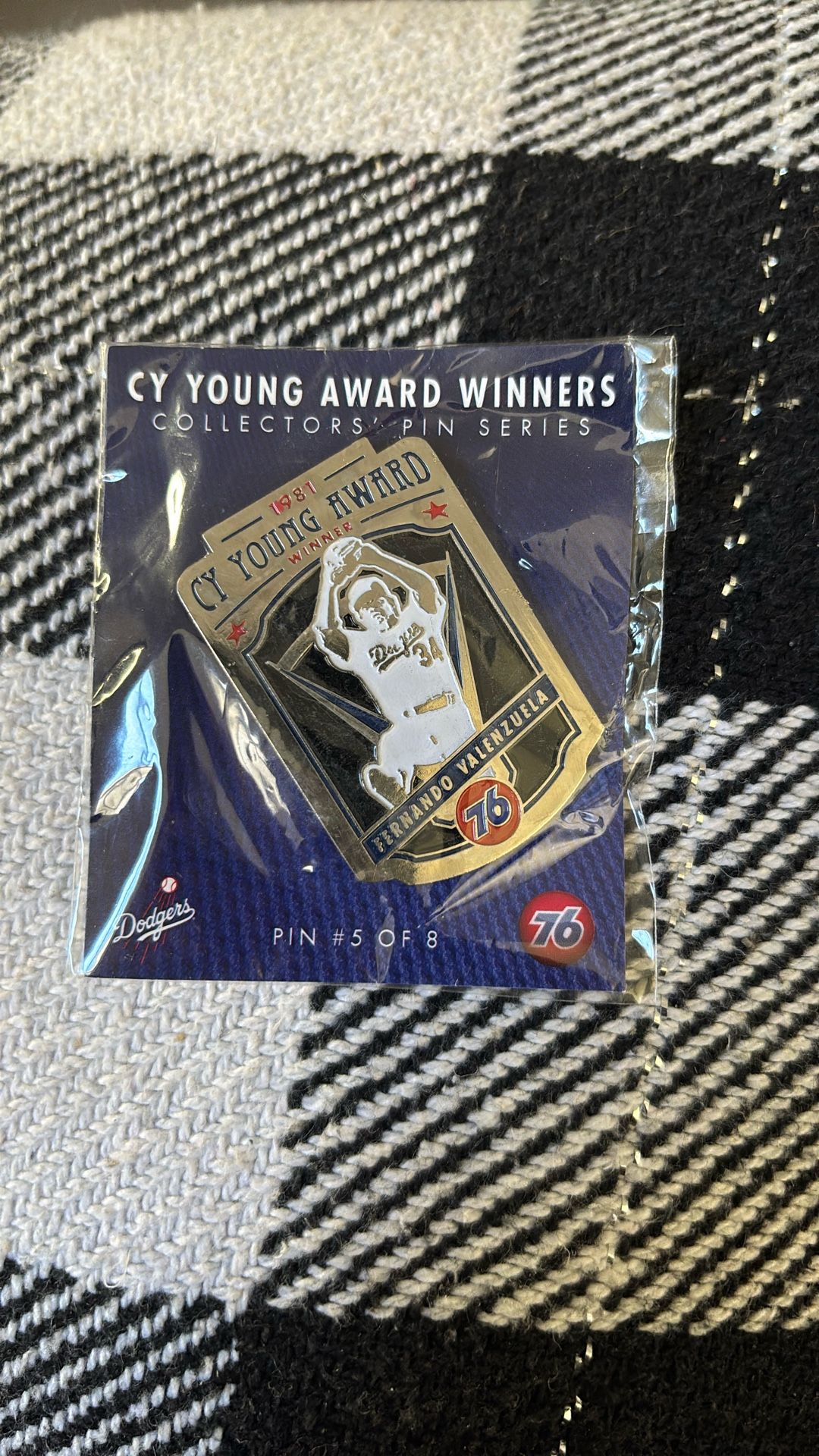 Dodgers CY Young Pin 2015