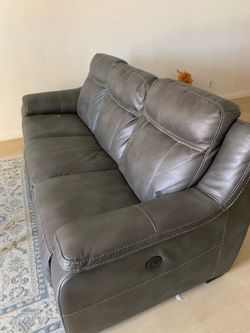 Powered 3 seat leather Recliner