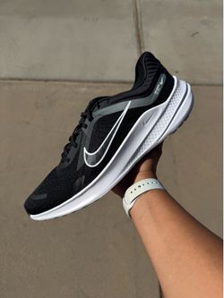 Nike Quest 5