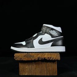 AJ1 mid-heel and low-top version