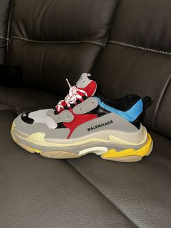 BALENCIAGA Triple S  