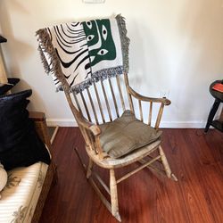 Rocking chair