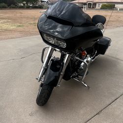 2023 Harley Road Glide