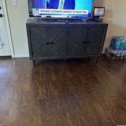 50 Inch TV With Console Table 