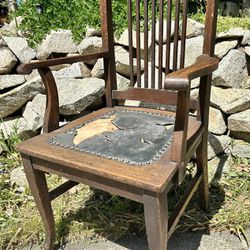 Antique Oak/Leather Arm Chair/Captains Chair