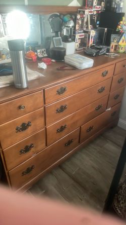 Dresser