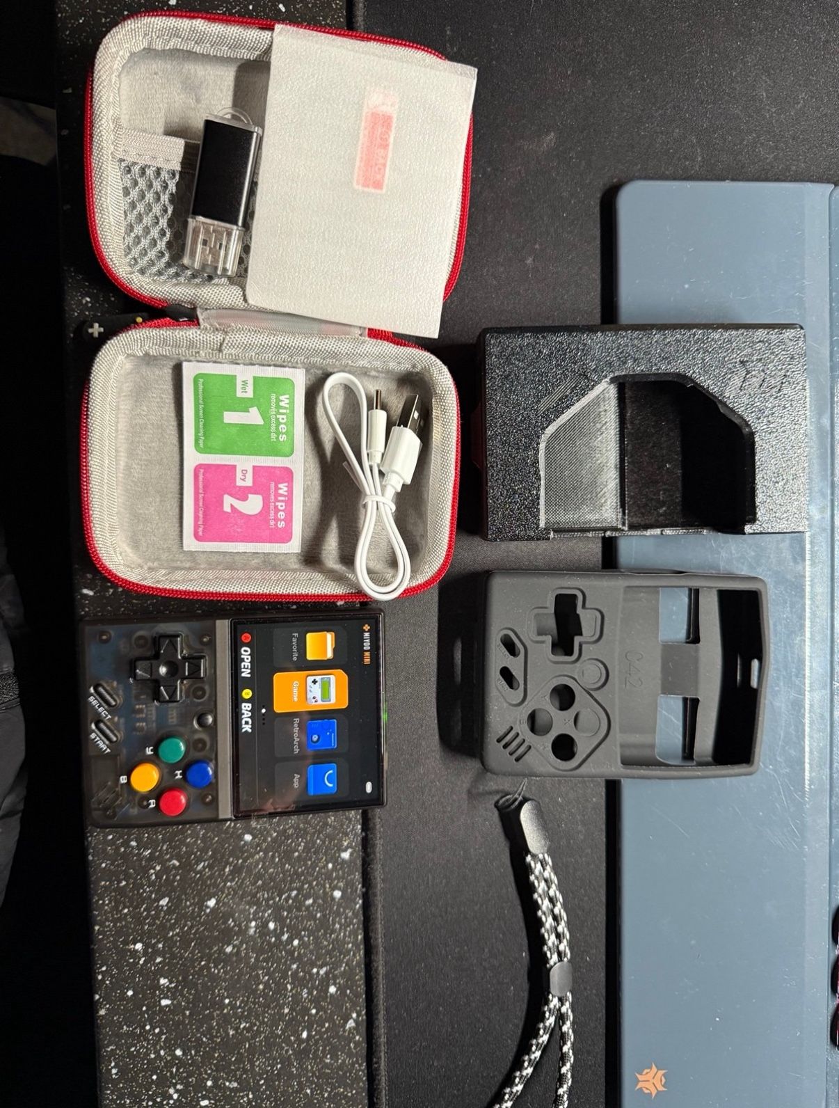 Miyoo mini v4 with extras