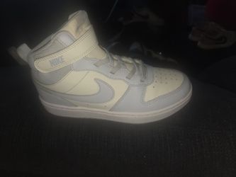 Nike shoes