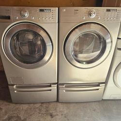 Washer And Dryer Set LG 