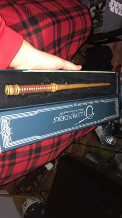 Harry Potter Universal Studio Wand Brand New 