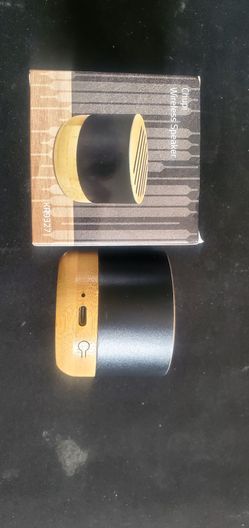 New and never used  rechargeable wireless speaker