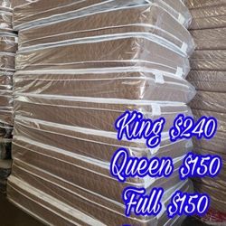 New Queen Plush Pillow Top/Colchones 